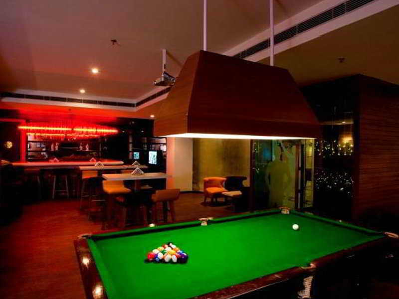 Lemon Tree Hotel, Indore Buitenkant foto